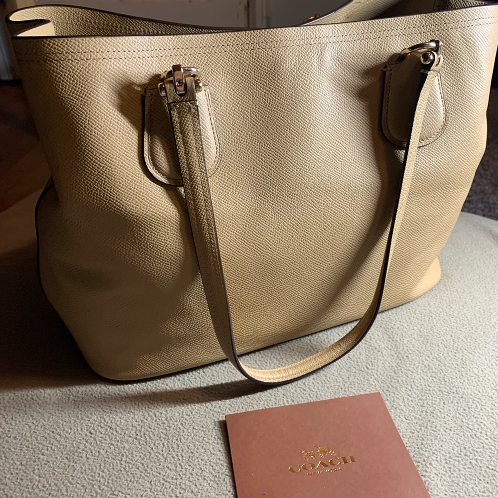 Bag - Picture 2 of 5